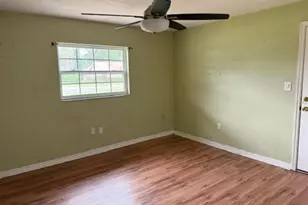 2050 Spring Lake Rd, Fruitland Park, FL 34731 - Photo 9