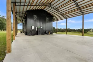 23220 NW 27 St, Morriston, FL 32668 - Photo 39