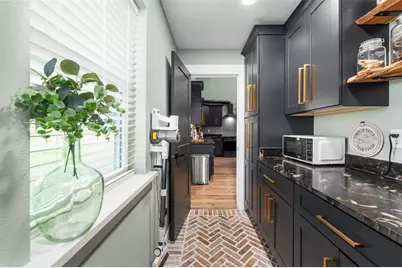 23220 NW 27th St, Morriston, FL 32668 - Photo 9