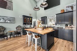 23220 NW 27 St, Morriston, FL 32668 - Photo 11