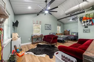 23220 NW 27 St, Morriston, FL 32668 - Photo 35