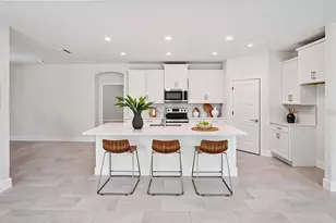 6061 SW 46th Dr, Gainesville, FL 32608 - Photo 3