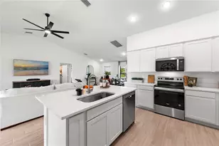 627 W Duquet Pl, Citrus Springs, FL 34434 - Photo 9