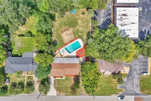 2433 NE 2nd St, Ocala, FL 34470 - Photo 5