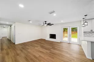 9310 NW 10th Pl, Gainesville, FL 32606 - Photo 11