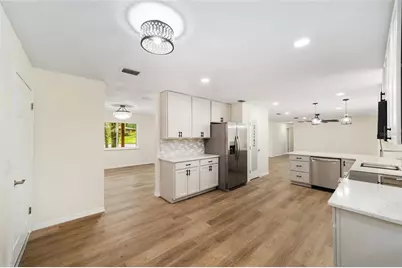 9310 NW 10th Place, Gainesville, FL 32606 - Photo 23