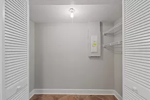 11310 W Bayshore Dr, Crystal River, FL 34429 - Photo 19