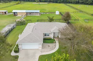 19630 SE 15th Pl, Morriston, FL 32668 - Photo 9