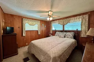 37925 Date Palm Dr, Zephyrhills, FL 33542 - Photo 15