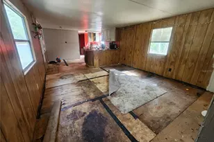 217 Lakeview Dr, Melrose, FL 32666 - Photo 13