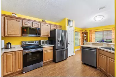 39911 Bay View Drive, Lady Lake, FL 32159 - Photo 11