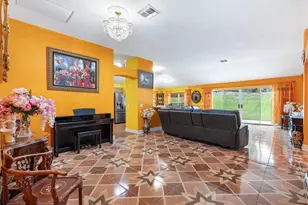 39911 Bayview Dr, Lady Lake, FL 32159 - Photo 9