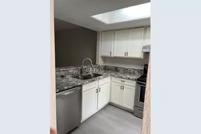 319 SW 54th Drive #319, Gainesville, FL 32607 - Photo 3