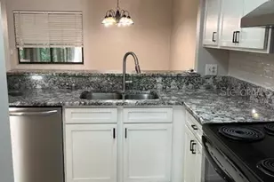 319 SW 54th Dr, Gainesville, FL 32607 - Photo 7