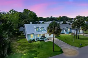 1432 SE 4th Ave, Crystal River, FL 34429 - Photo 9