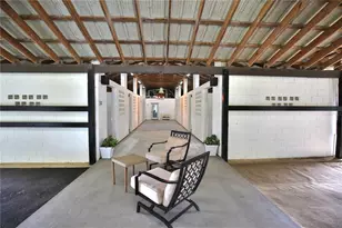 21051 SE 42nd St, Morriston, FL 32668 - Photo 11