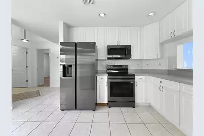 6554 Gentle Ben Circle, Wesley Chapel, FL 33544 - Photo 19
