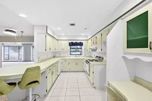 9835 Wedgewood Ln, Leesburg, FL 34788 - Photo 9