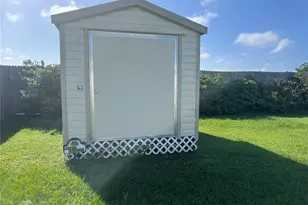 13259 SE 49th Ct, Belleview, FL 34420 - Photo 17