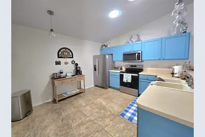 16900 SE 81st Ellerslie Court, The Villages, FL 32162 - Photo 5