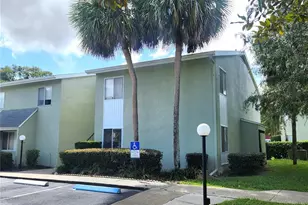 585 Fairways Cir, Ocala, FL 34472 - Photo 1