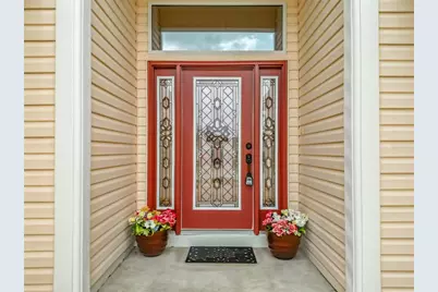 16946 SE 93rd Cuthbert Circle, The Villages, FL 32162 - Photo 3