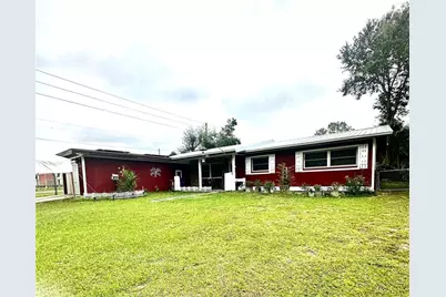 764 NE 13th Street, Crystal River, FL 34428 - Photo 1