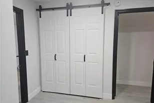 985 SE 56th Ct, Ocala, FL 34480 - Photo 9