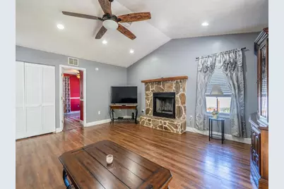13425 NE 217th Court, Fort Mc Coy, FL 32134 - Photo 11