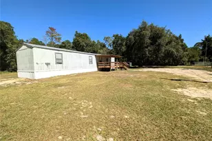 15443 NE 86th Ln, Silver Springs, FL 34488 - Photo 17