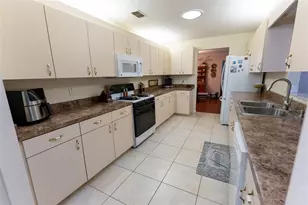 9074 SE 135th Loop, Summerfield, FL 34491 - Photo 9