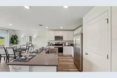 4633 Parkview Lane, Wildwood, FL 34785 - Photo 9