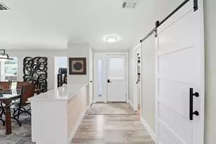 720 Orchid St, Lady Lake, FL 32159 - Photo 7