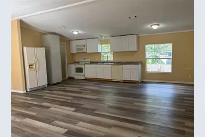 102 Third Street, Lady Lake, FL 32159 - Photo 3