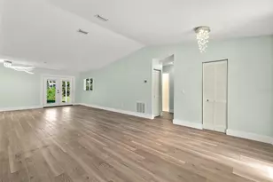 85 Black Bear Ln, Palm Coast, FL 32137 - Photo 7