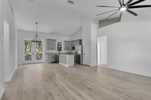 902 SW 2nd St, Ocala, FL 34471 - Photo 5