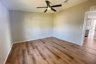 909 Orchid St, Lady Lake, FL 32159 - Photo 13