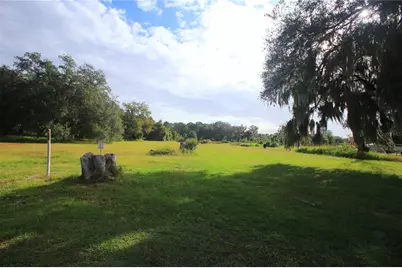 11701 SE Highway 464, Ocklawaha, FL 32179 - Photo 3