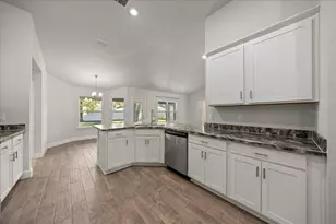 3913 NE 58th Cir, Silver Springs, FL 34488 - Photo 13