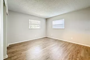 2100 58th St N, Saint Petersburg, FL 33710 - Photo 21