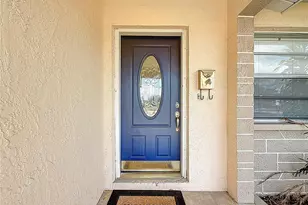 2100 58th St N, Saint Petersburg, FL 33710 - Photo 3