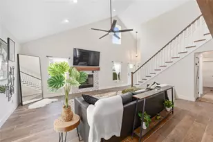 11999 Co Rd 223, Oxford, FL 34484 - Photo 5