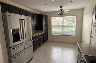 1916 Iglesia St, Lady Lake, FL 32159 - Photo 5