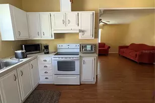 1222 Zapata Pl, Lady Lake, FL 32159 - Photo 5