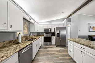 17515 SE 96th Ct, Summerfield, FL 34491 - Photo 9