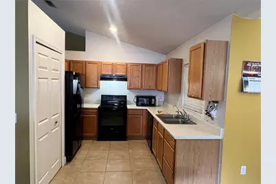 421 NW Helicon Avenue NW, Palm Bay, FL 32907 - Photo 7