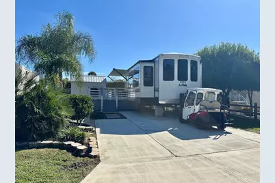 3259 NE 102nd Avenue Road, Silver Springs, FL 34488 - Photo 1