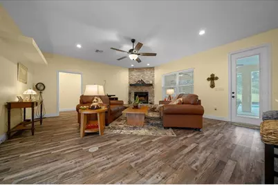 4390 SE 117th Place, Belleview, FL 34420 - Photo 9