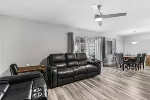 622 Fairways Cir, Ocala, FL 34472 - Photo 7