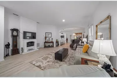 25008 Cypress Pond Court, Leesburg, FL 34748 - Photo 9